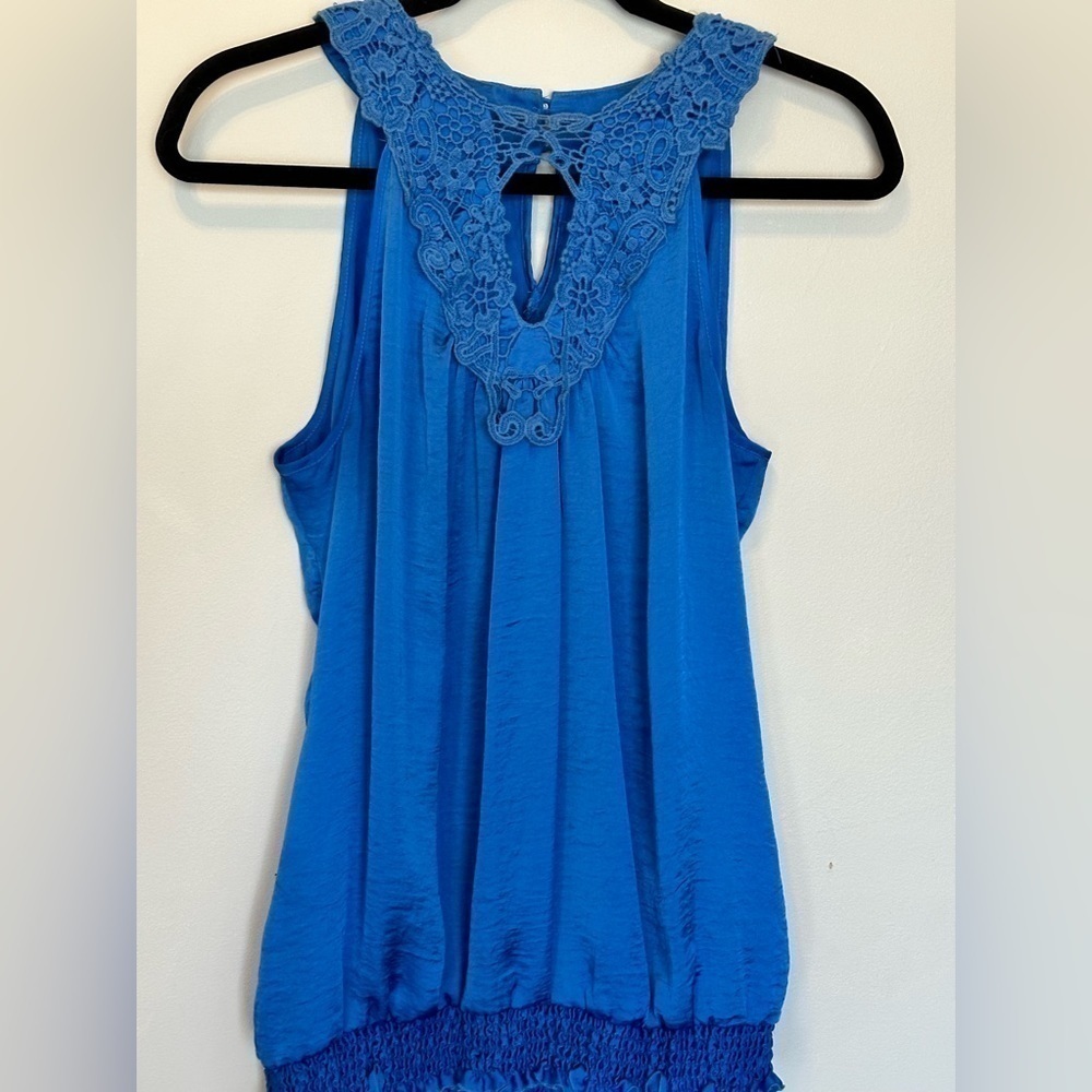 Spense Women's royal blue Lace Front Top w/gathered waist.